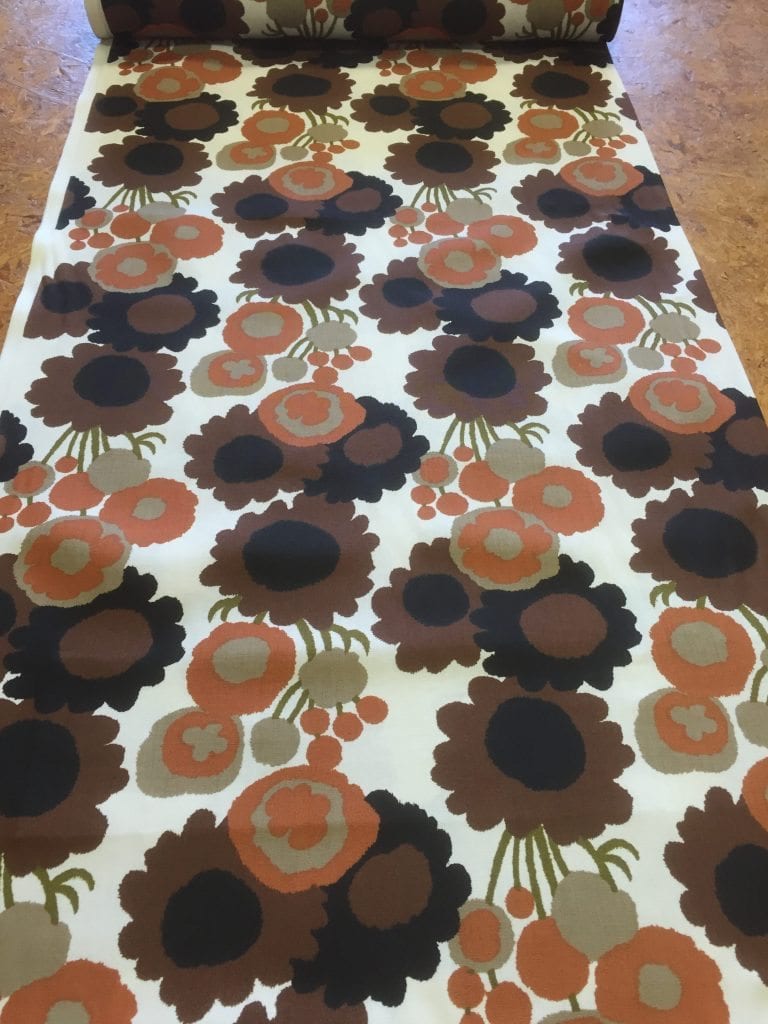 bloemen bruin oranje ecru - Aristo - stof retro