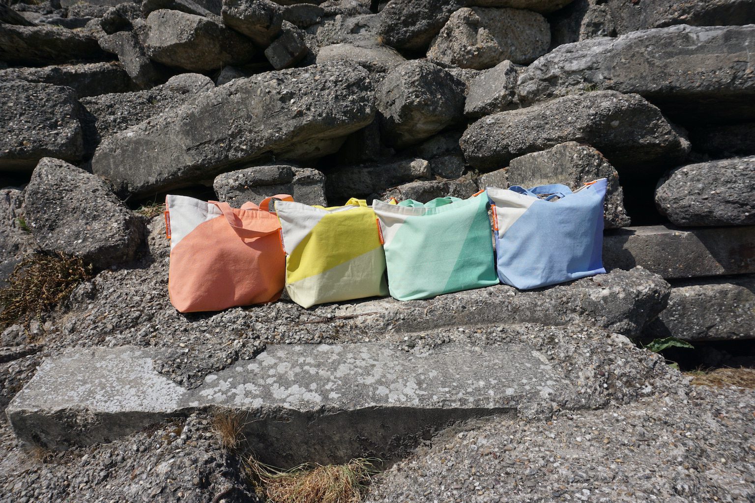 ruime boodschappentas met rits kleurrijk