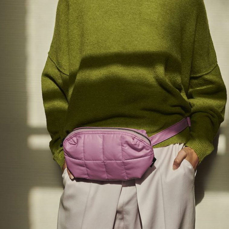 kleurrijk heuptasje lila