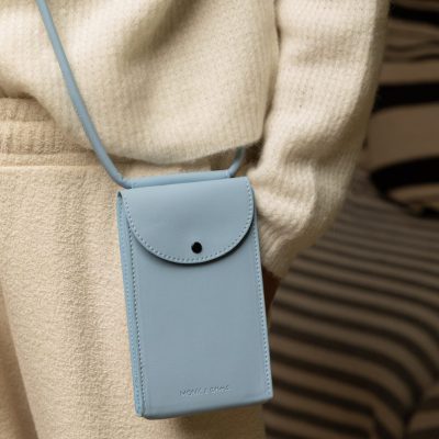 blauw telefoontasje