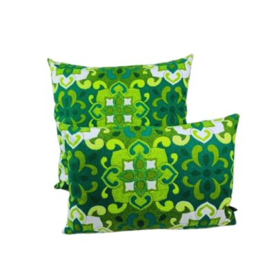 handgemaakt kussen groen van vintage stof met print