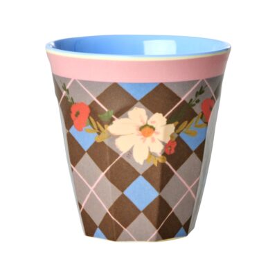 bruine beker met retro ruit print met bloemen melamine medium