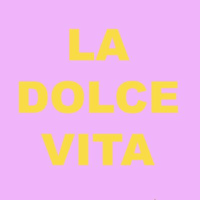 lila tegeltje met tekst La Dolce Vita, 10 x 10 cm gele letters