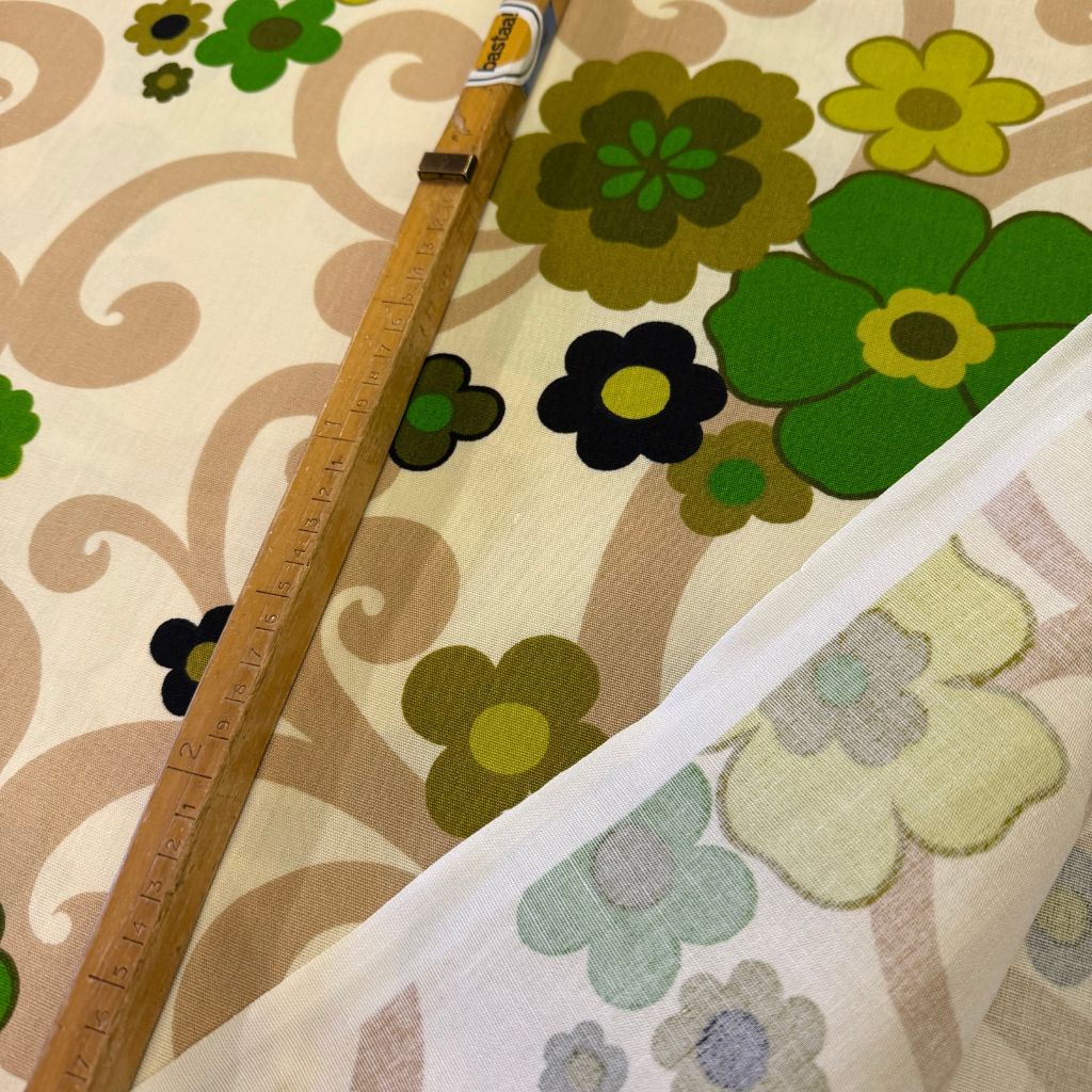 aristo stof jaren 70 bloemen groen