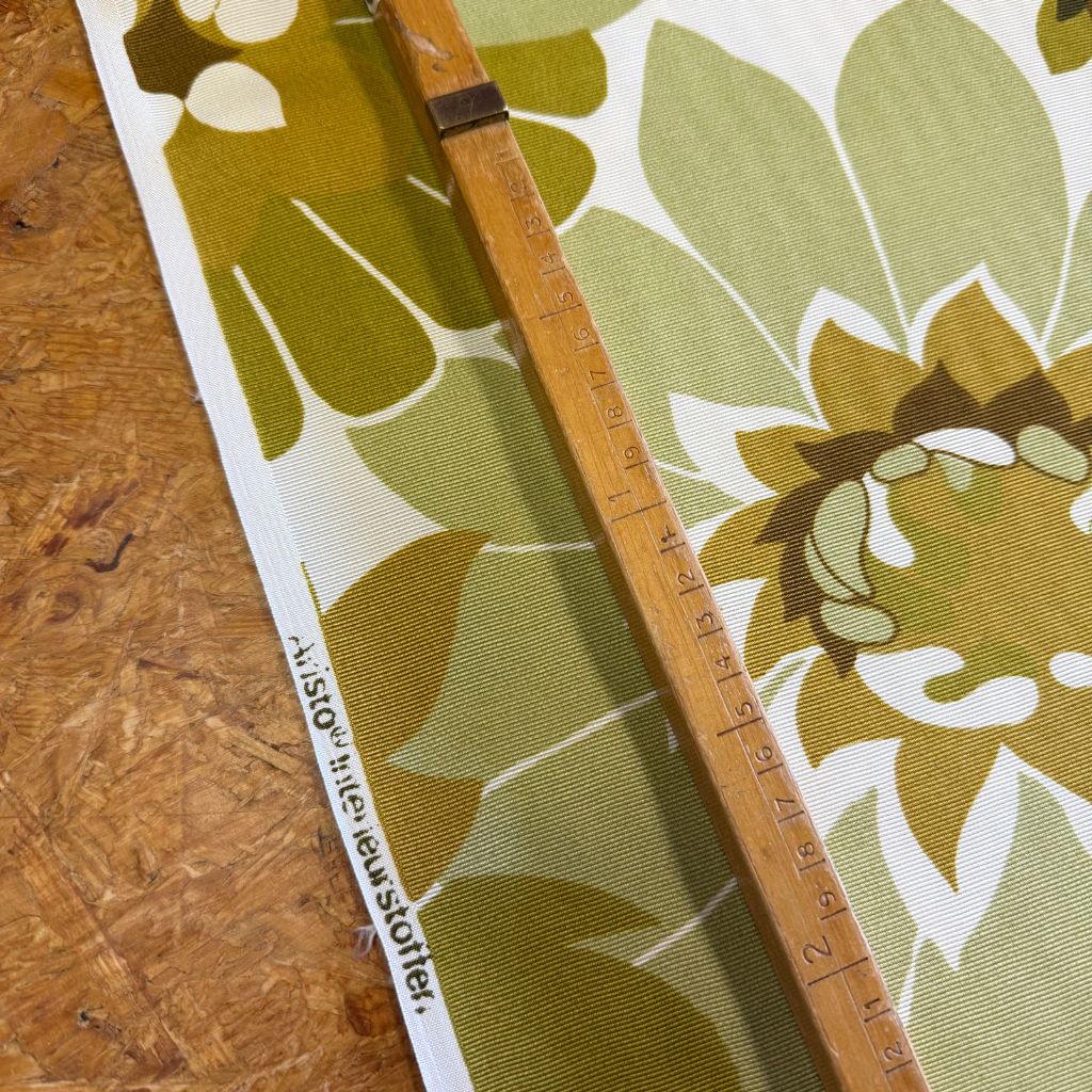 vintage aristo stof met groene bloem patroon