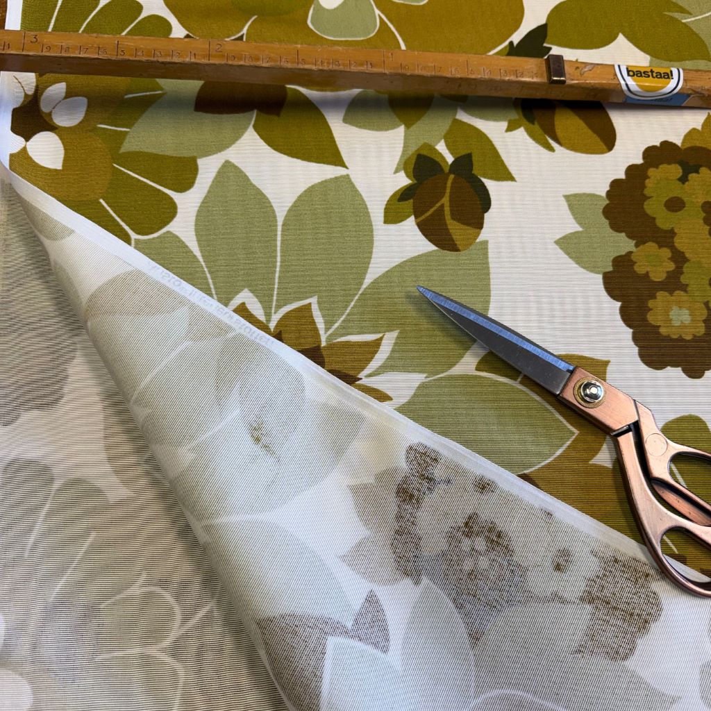 aristo stof vintage groene bloemen