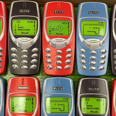 opbergblikje in vorm retro telefoon