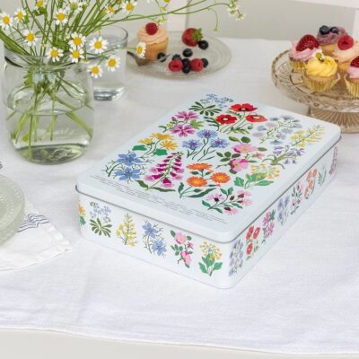 koekblik rechthoek met bloemen